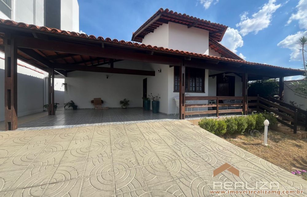 Casa a venda em Pará de Minas