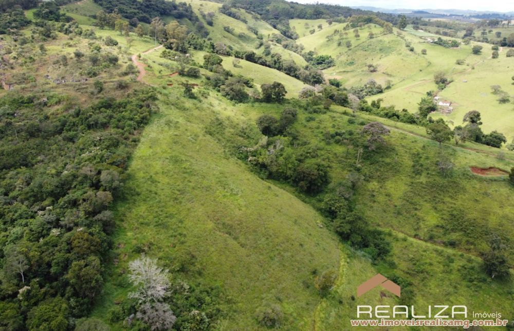 Lote/Terreno a venda em Oliveira